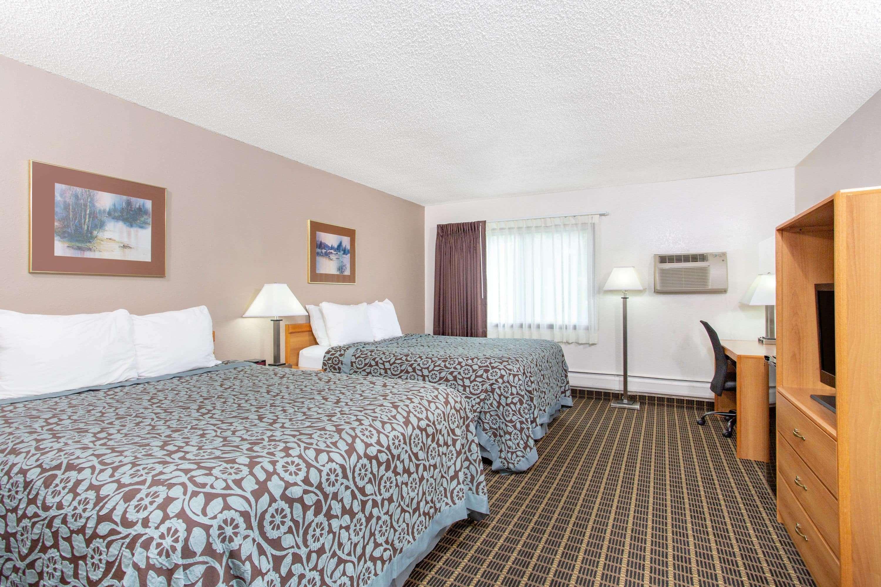 Days Inn By Wyndham Fond Du Lac Esterno foto